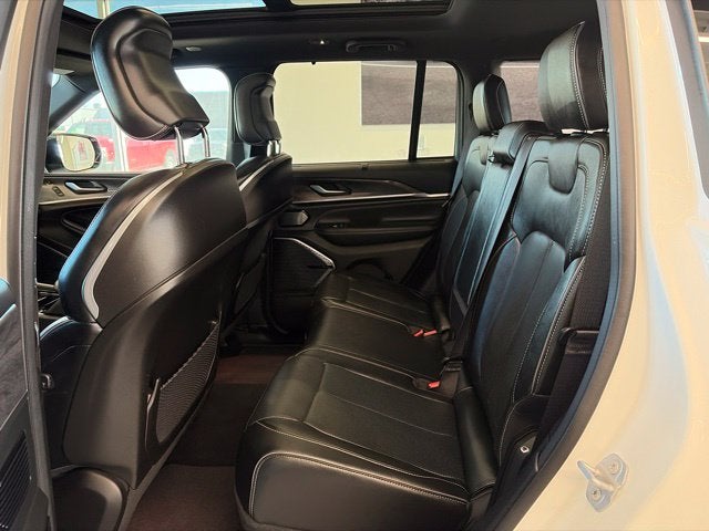 2023 Jeep Grand Cherokee 4xe Overland