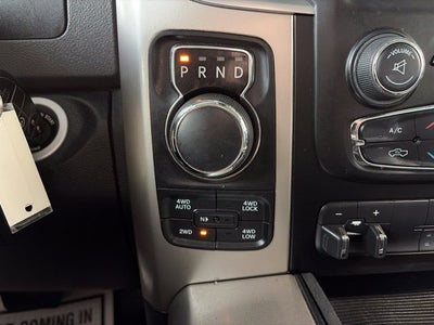 2017 RAM 1500 Big Horn Crew Cab 4x4 5'7' Box