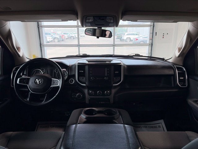 2020 RAM 1500 Big Horn Crew Cab 4x4 5'7' Box