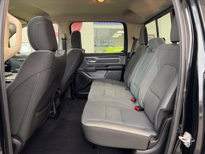 2020 RAM 1500 Big Horn Crew Cab 4x4 5'7' Box