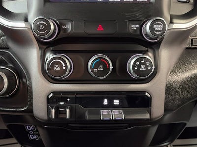 2020 RAM 1500 Big Horn Crew Cab 4x4 5'7' Box
