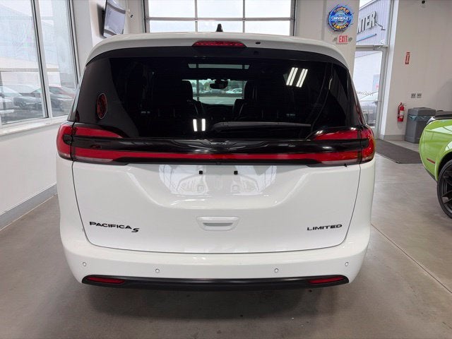 2025 Chrysler Pacifica Limited