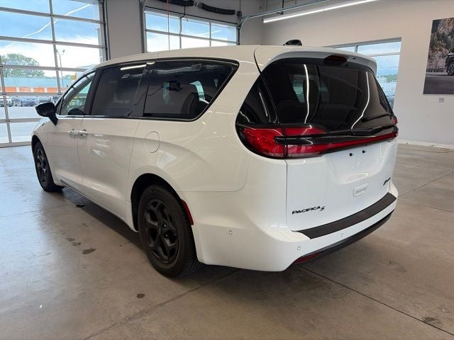 2024 Chrysler Pacifica Hybrid S Appearance Pkg