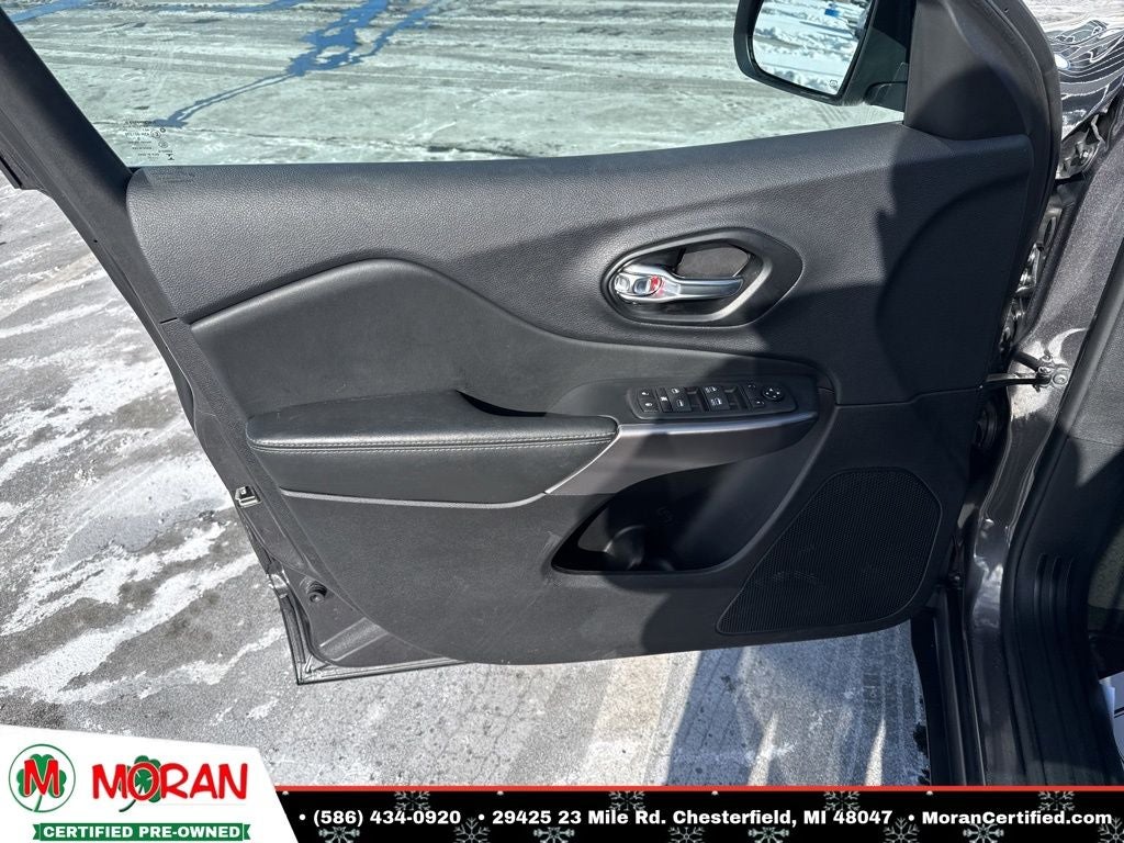 2022 Jeep Cherokee Latitude Lux