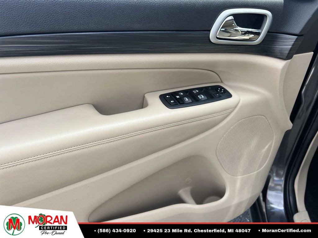 2020 Jeep Grand Cherokee Laredo E