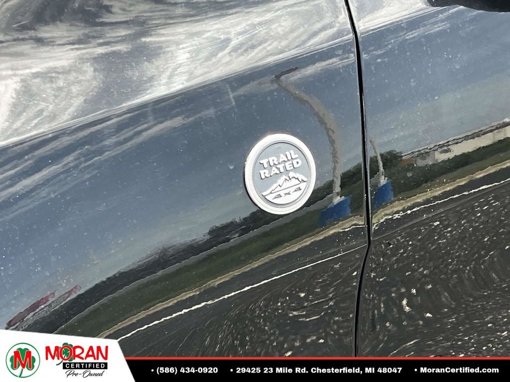 2019 Jeep Grand Cherokee Laredo E