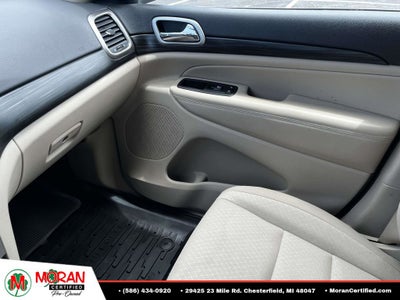 2019 Jeep Grand Cherokee Laredo E