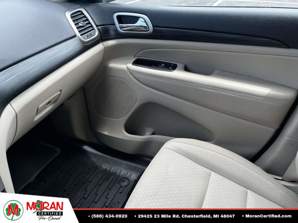 2019 Jeep Grand Cherokee Laredo E