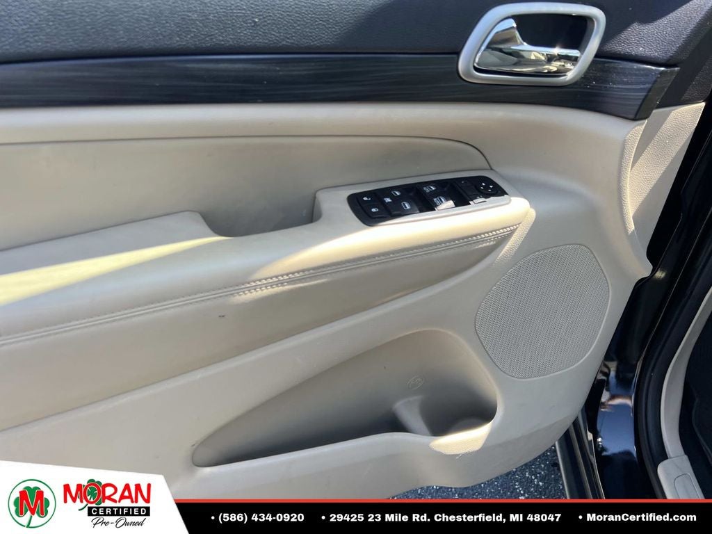 2019 Jeep Grand Cherokee Laredo E