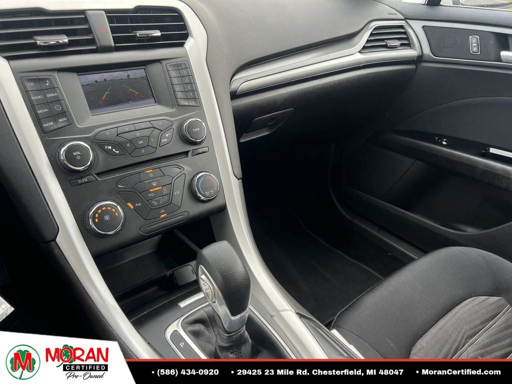 2016 Ford Fusion SE