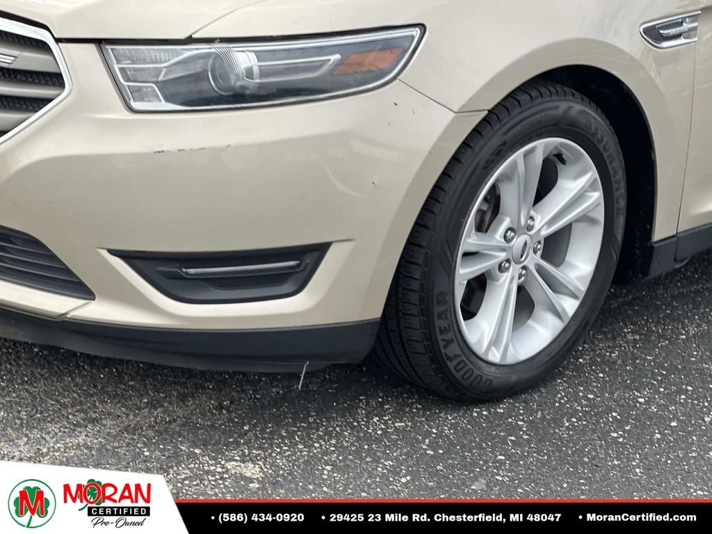 2018 Ford Taurus SEL