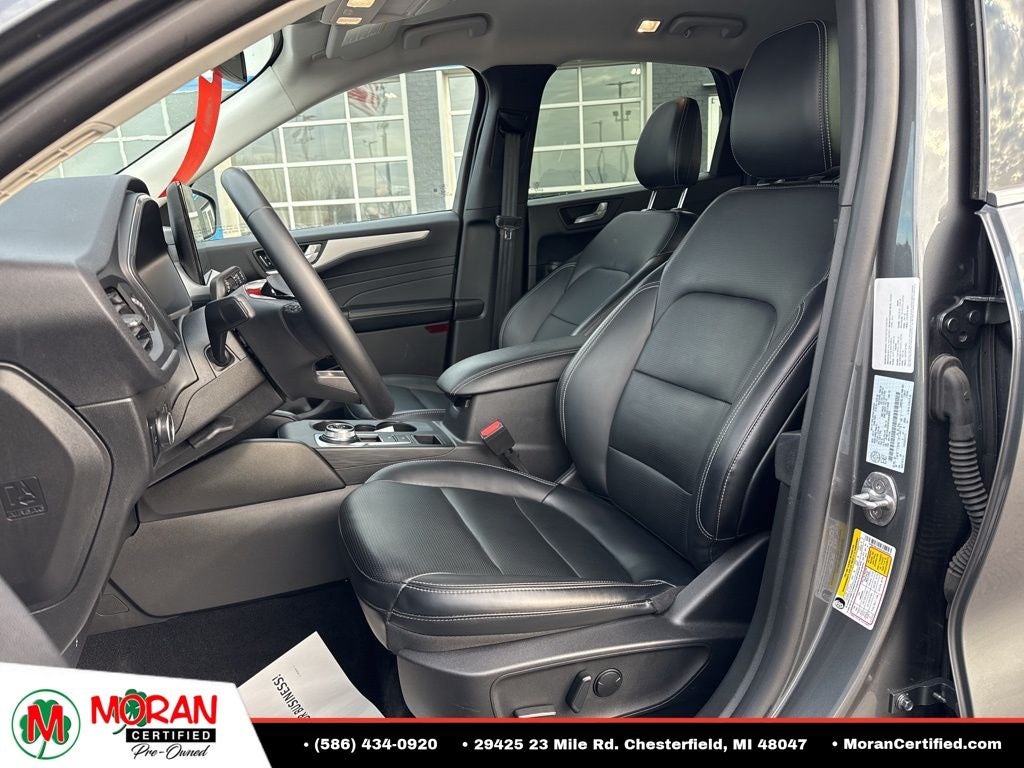 2025 Ford Escape Platinum