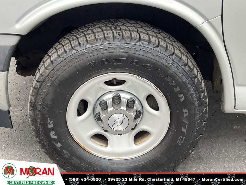 2017 Chevrolet Express 3500 LT Passenger