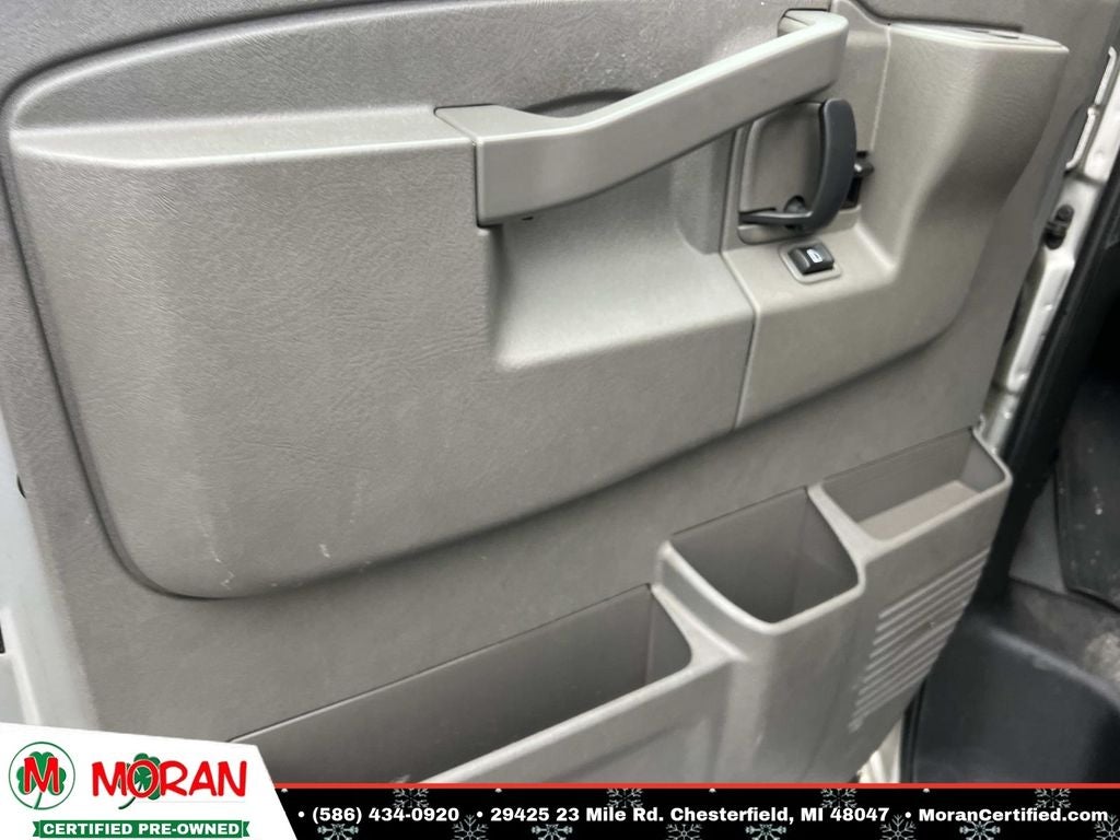 2017 Chevrolet Express 3500 LT Passenger