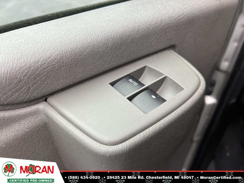 2017 Chevrolet Express 3500 LT Passenger