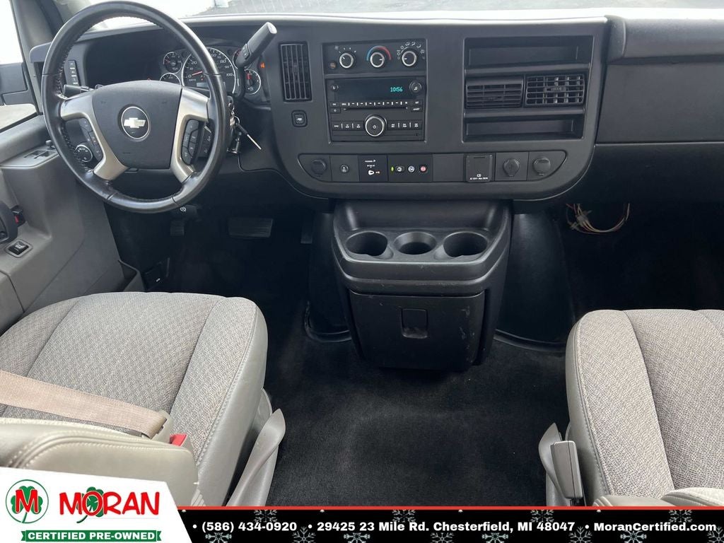 2017 Chevrolet Express 3500 LT Passenger