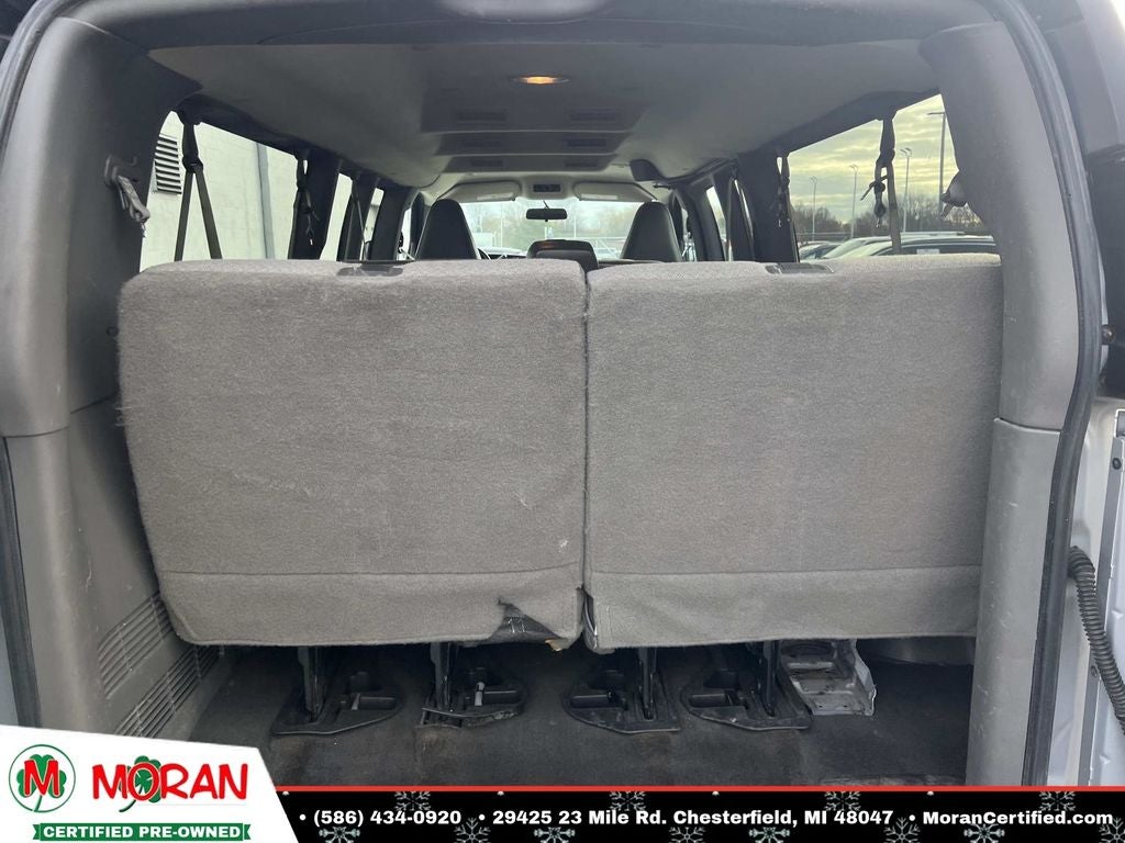 2017 Chevrolet Express 3500 LT Passenger