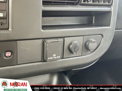 2017 Chevrolet Express 3500 LT Passenger