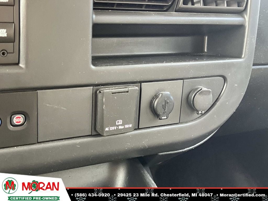 2017 Chevrolet Express 3500 LT Passenger