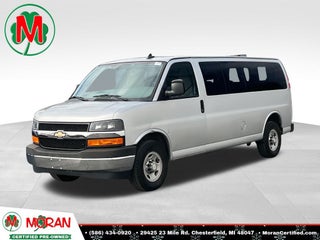 2017 Chevrolet Express 3500 LT Passenger
