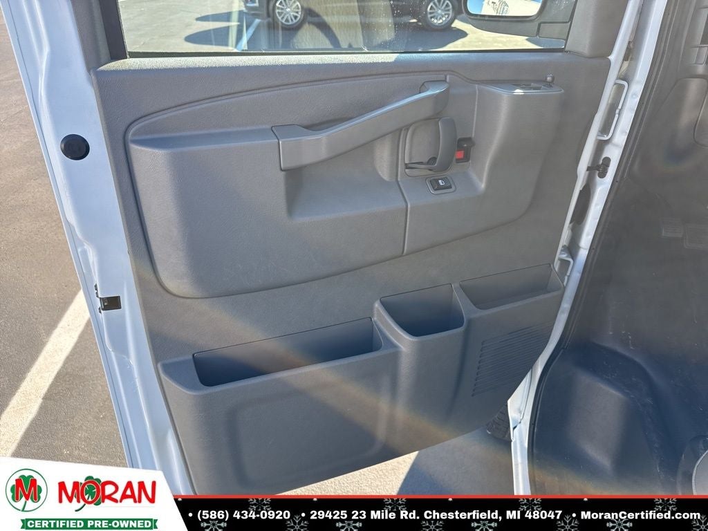 2023 Chevrolet Express 3500 Work Van Cargo