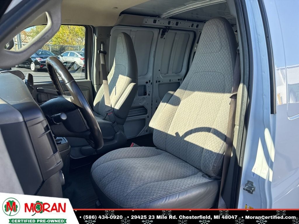 2023 Chevrolet Express 3500 Work Van Cargo