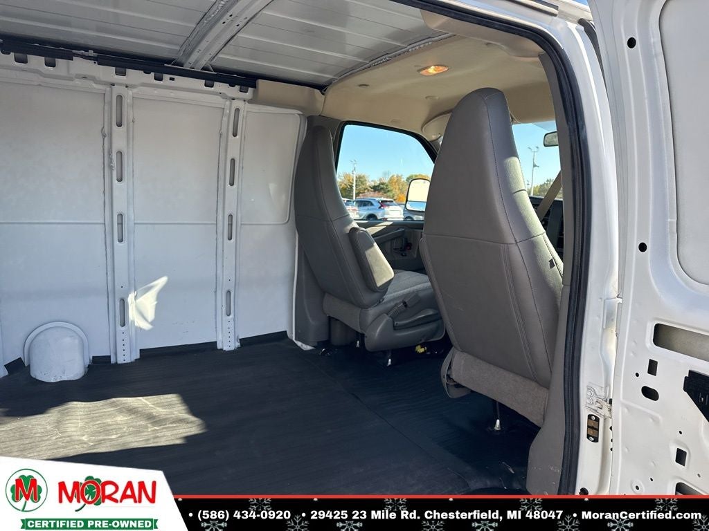 2023 Chevrolet Express 3500 Work Van Cargo