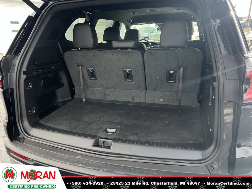 2024 GMC Acadia Elevation