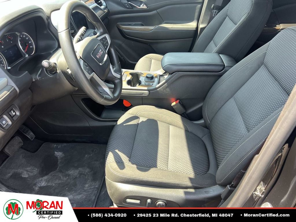 2022 GMC Acadia SLE