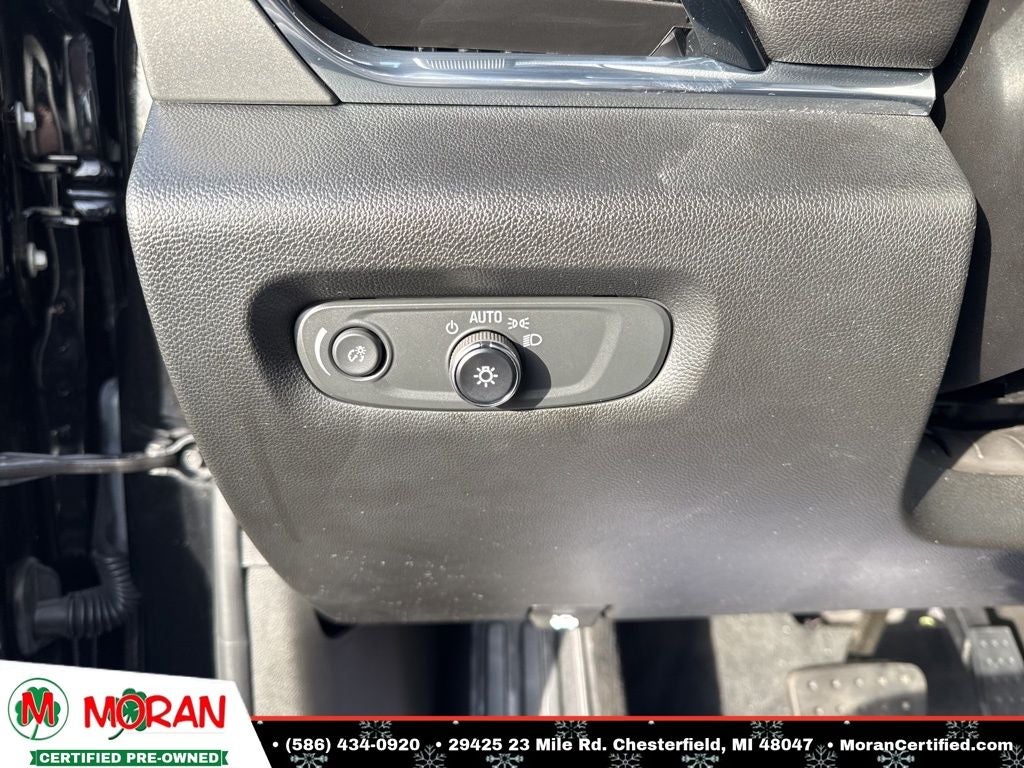 2022 Chevrolet Traverse LT Leather