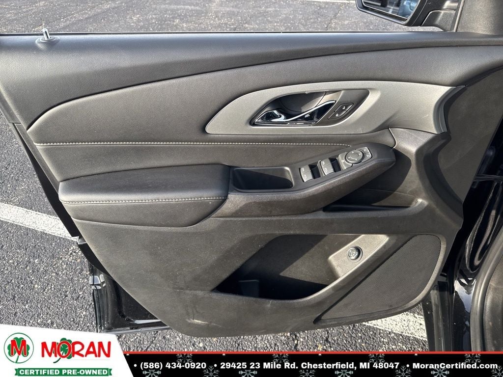 2022 Chevrolet Traverse LT Leather