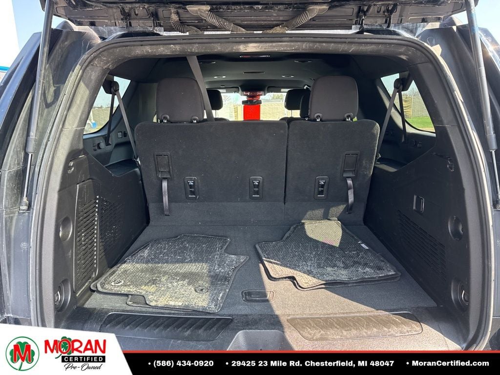 2023 Chevrolet Suburban LS