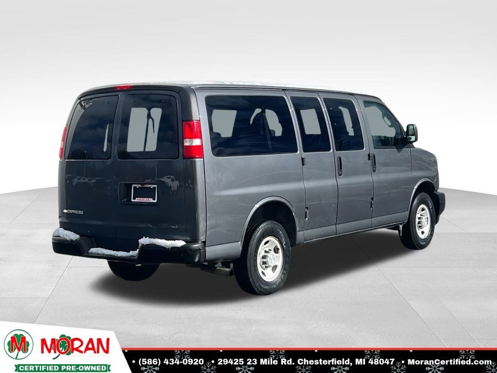 2017 Chevrolet Express 2500 LS Passenger