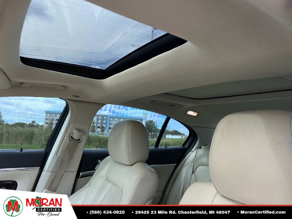 2015 Lincoln MKS Base