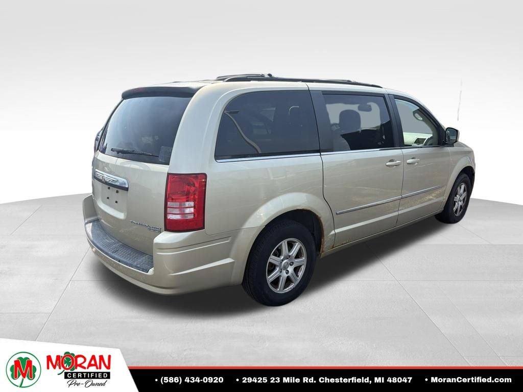 2010 Chrysler Town & Country Touring