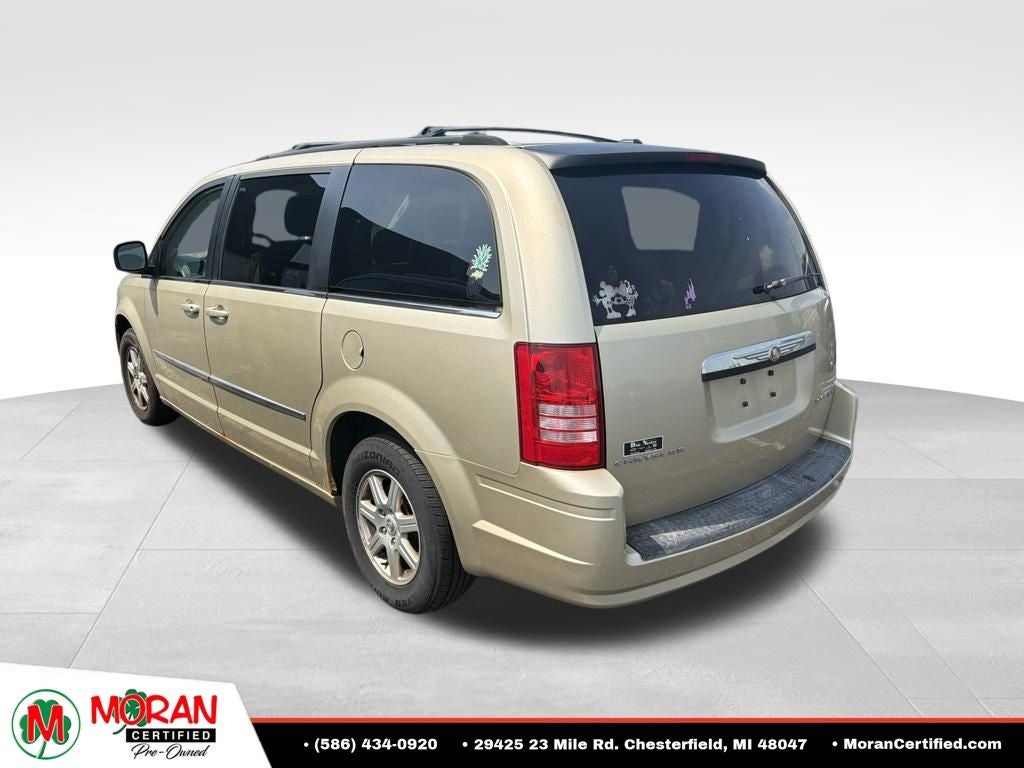 2010 Chrysler Town & Country Touring