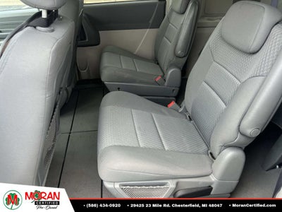 2009 Chrysler Town & Country LX