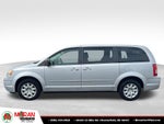 2009 Chrysler Town & Country LX