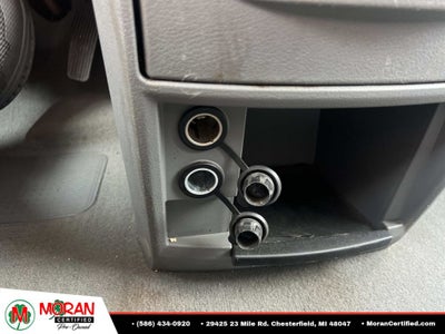 2009 Chrysler Town & Country LX