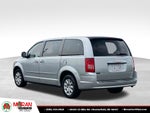 2009 Chrysler Town & Country LX