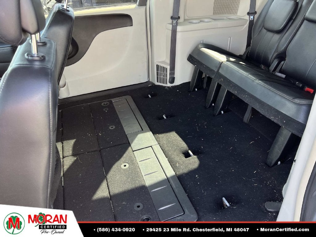 2014 Chrysler Town & Country Touring