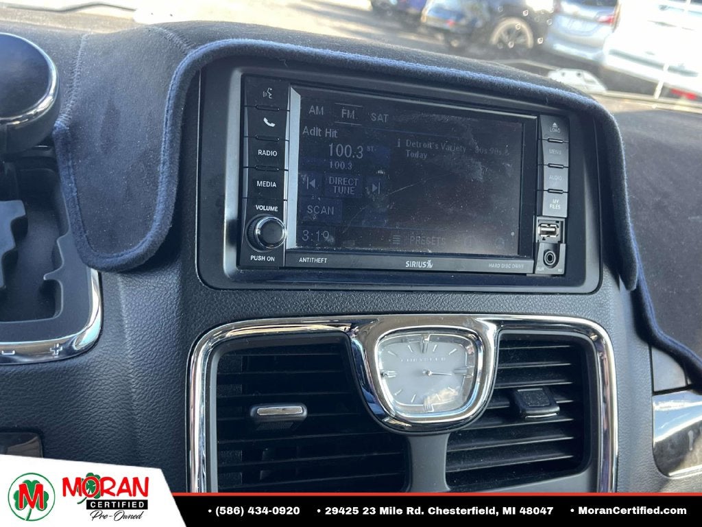 2014 Chrysler Town & Country Touring