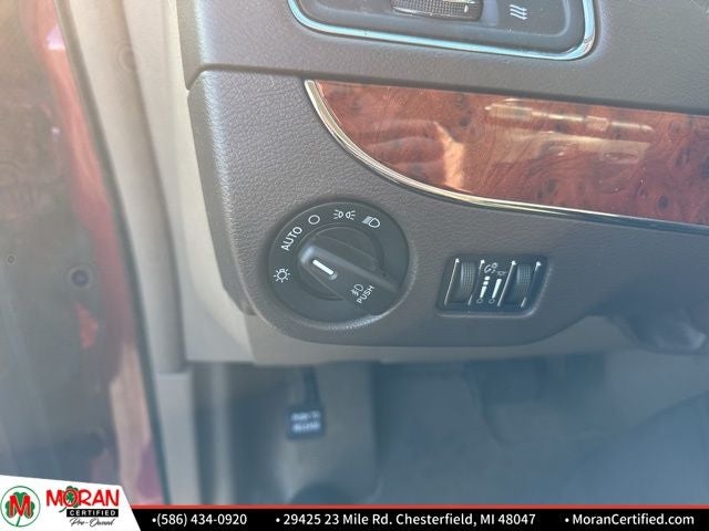 2014 Chrysler Town & Country Touring-L