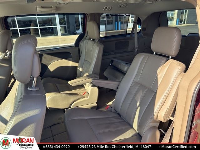 2014 Chrysler Town & Country Touring-L