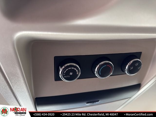 2014 Chrysler Town & Country Touring-L