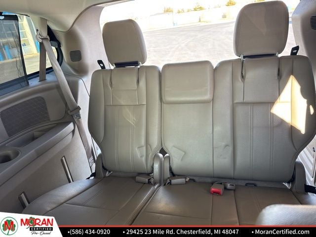 2014 Chrysler Town & Country Touring-L