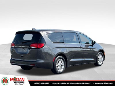 2020 Chrysler Voyager LX