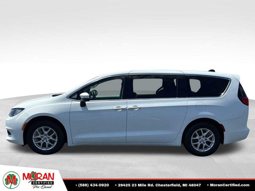 2021 Chrysler Voyager LX