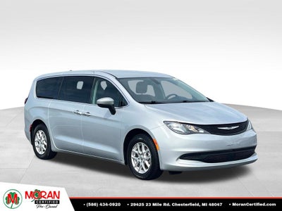 2022 Chrysler Voyager LX