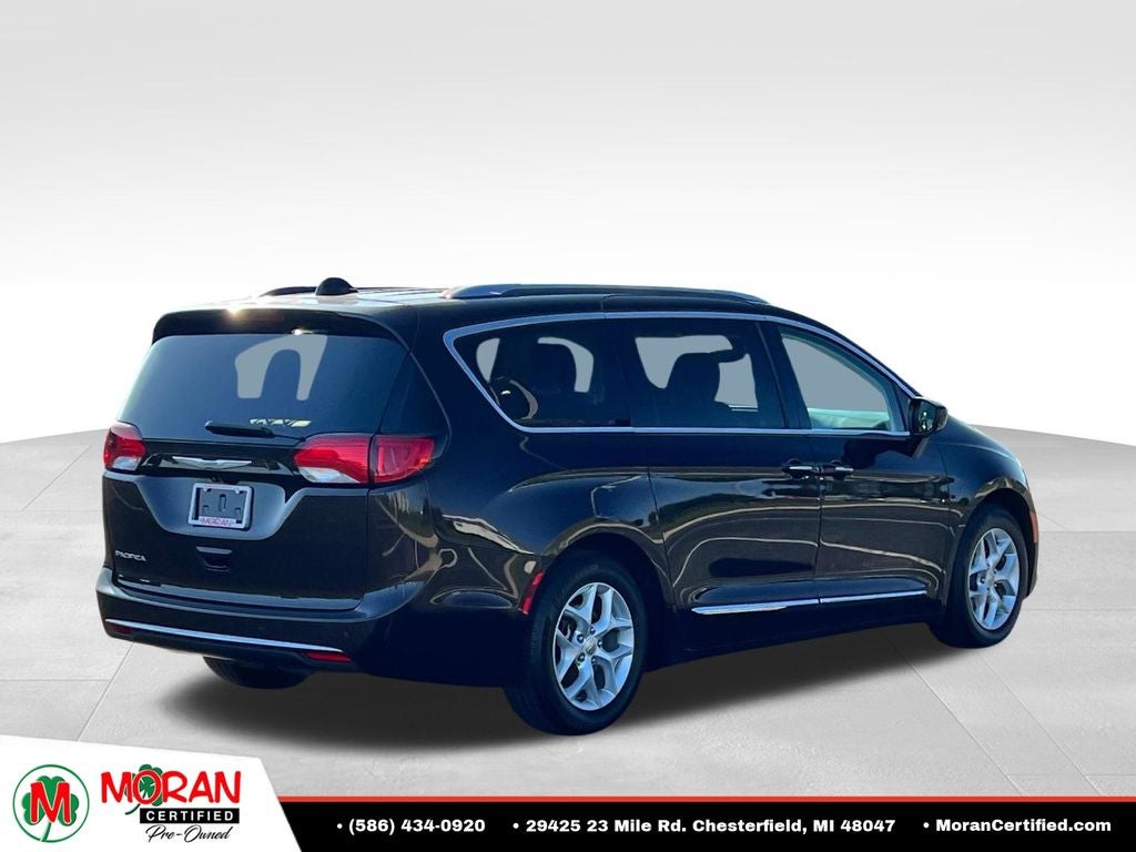 2018 Chrysler Pacifica Touring L Plus